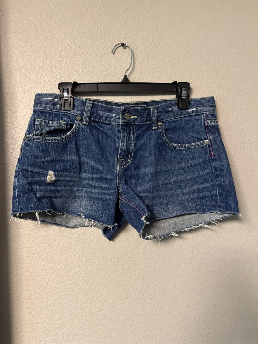 B5/3 victoria’s Secret Pink Distressed Cutoff Denim Shorts Size 6